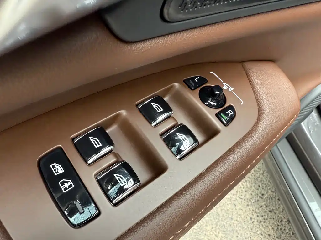 Volvo S90 2023 B5 Zhiyuan Luxury Edition купить на сайте DeffCars