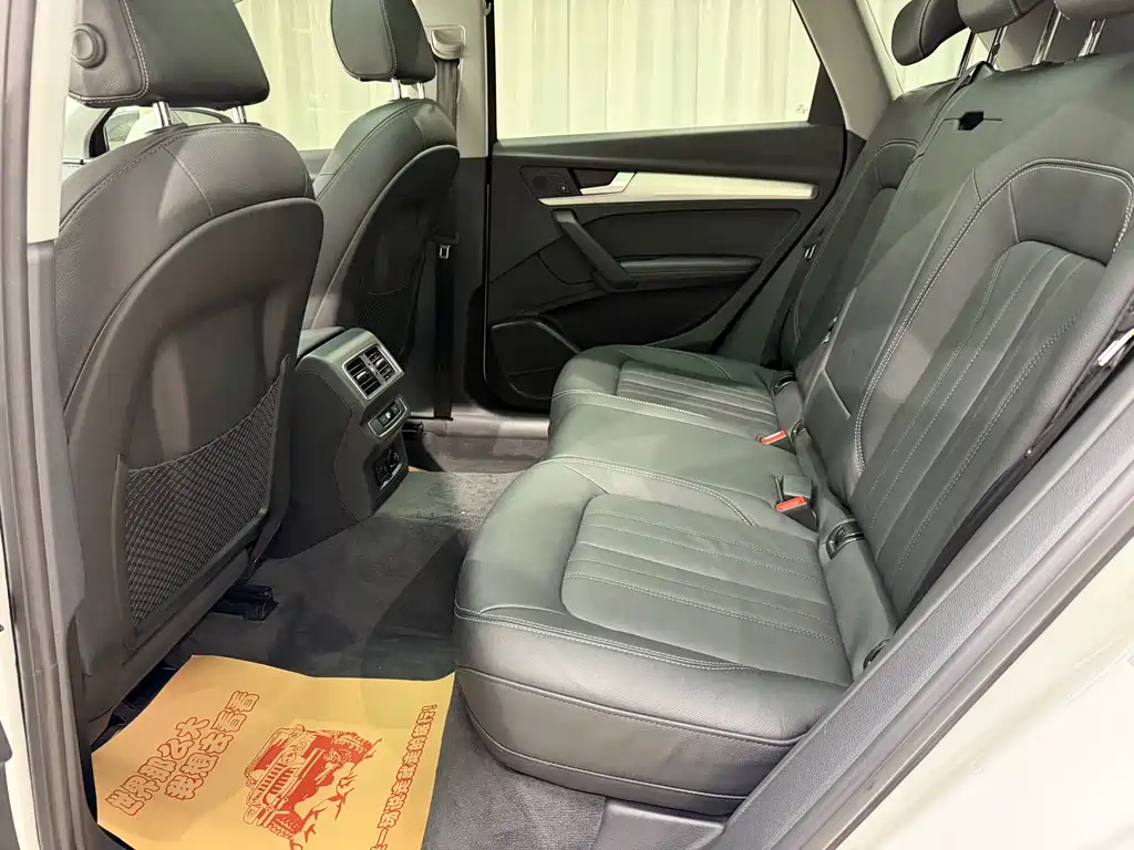 Audi Q5L 2020 facelift 40 TFSI enjoys fashionable style купить на сайте DeffCars