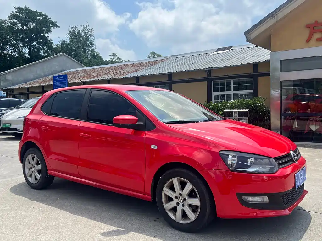 Polo 2013 1.6L automatic comfort version купить на сайте DeffCars