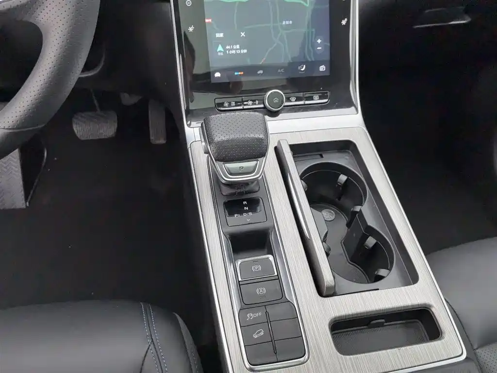 Roewe RX5 2022 330TGI automatic national fashion version купить на сайте DeffCars