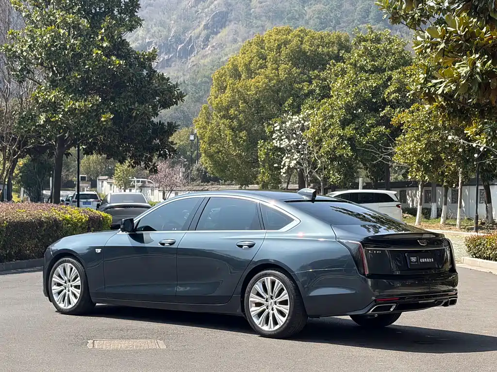 Cadillac CT6 2023 28T Premium Model купить на сайте DeffCars