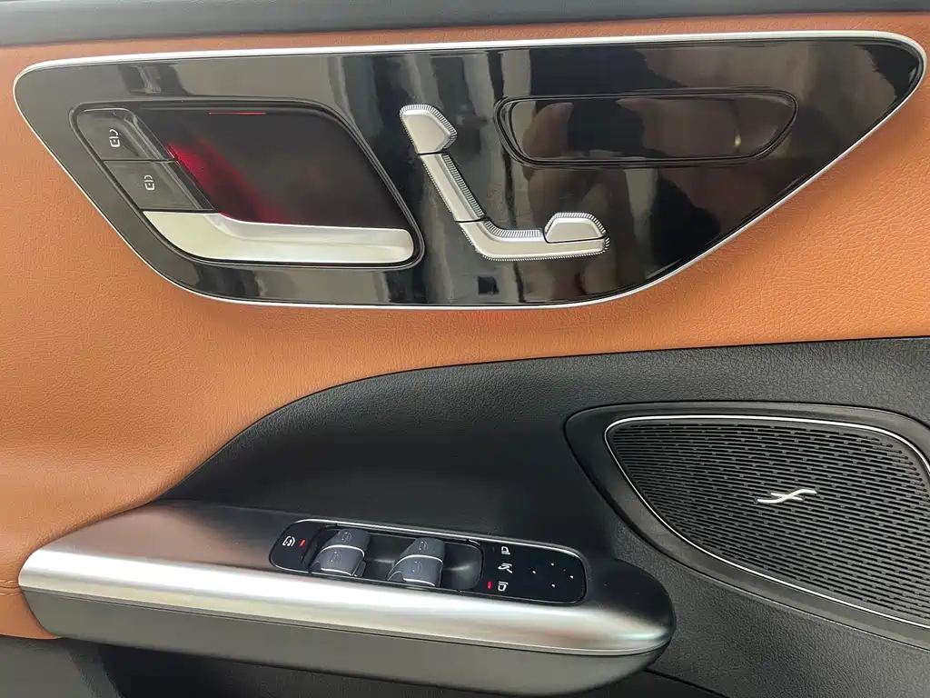 Mercedes-Benz C-Class 2024 C 260 L Sports Edition купить на сайте DeffCars