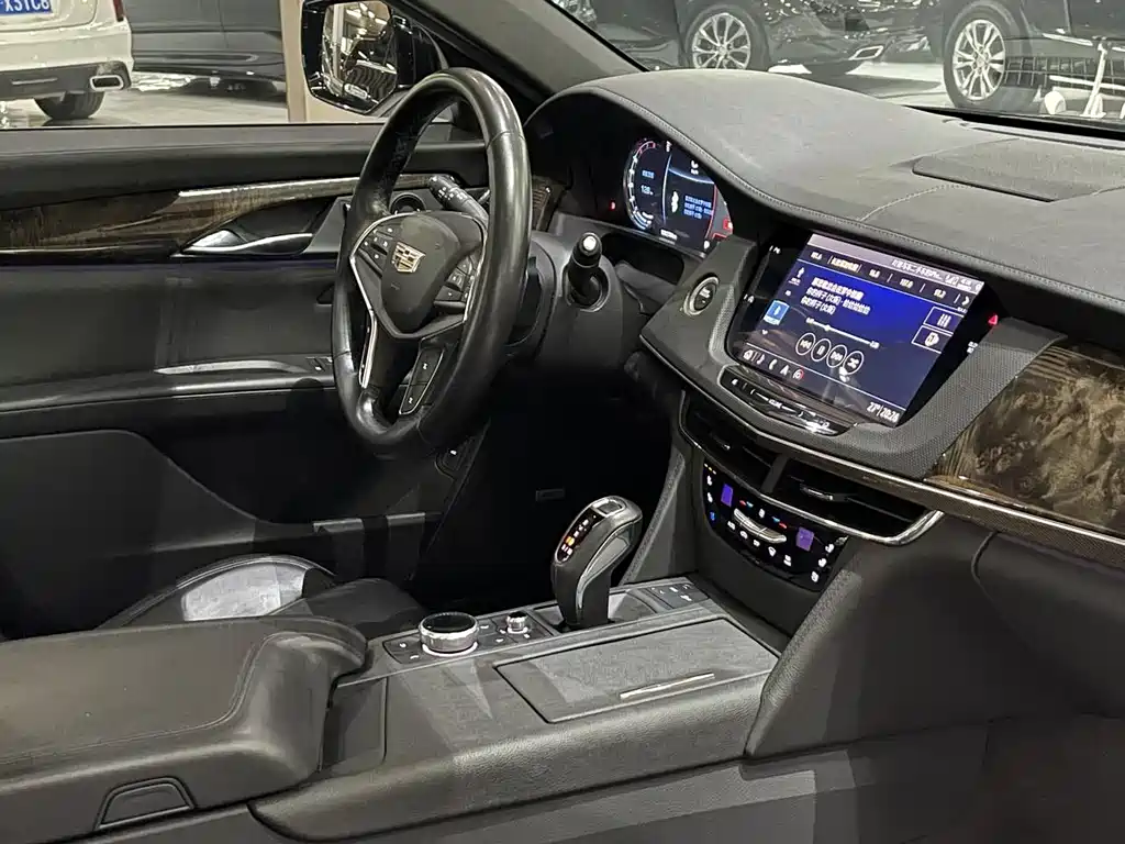 Cadillac CT6 2019 28T luxury model купить на сайте DeffCars