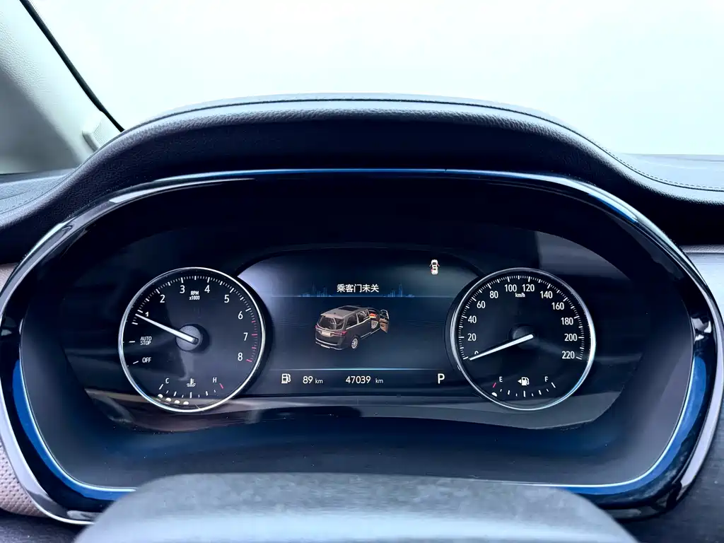 Buick GL8 2022 Land Business Class 652T Luxury купить на сайте DeffCars