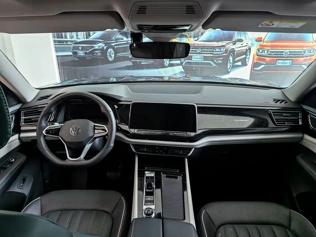 Touron 2022 380TSI four-wheel drive luxury version купить на сайте DeffCars