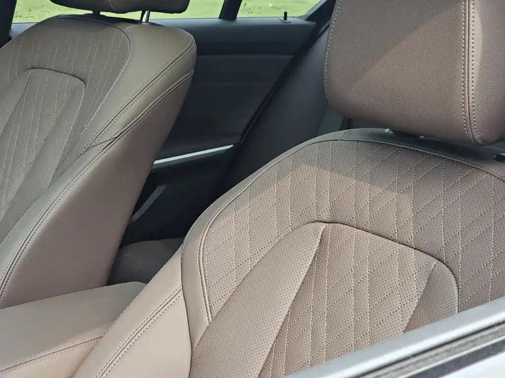 BMW 3 Series 2023 325i M Sports Night Package купить на сайте DeffCars