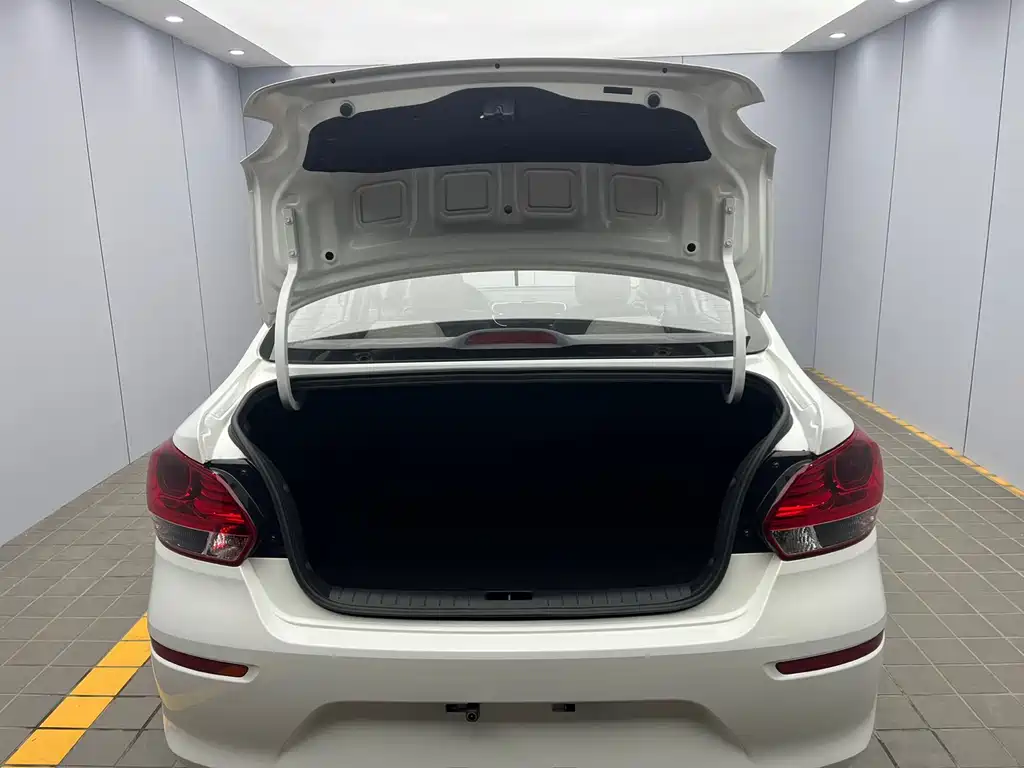 Huanchi 2020 facelift 1.4L automatic comfort sunroof version купить на сайте DeffCars