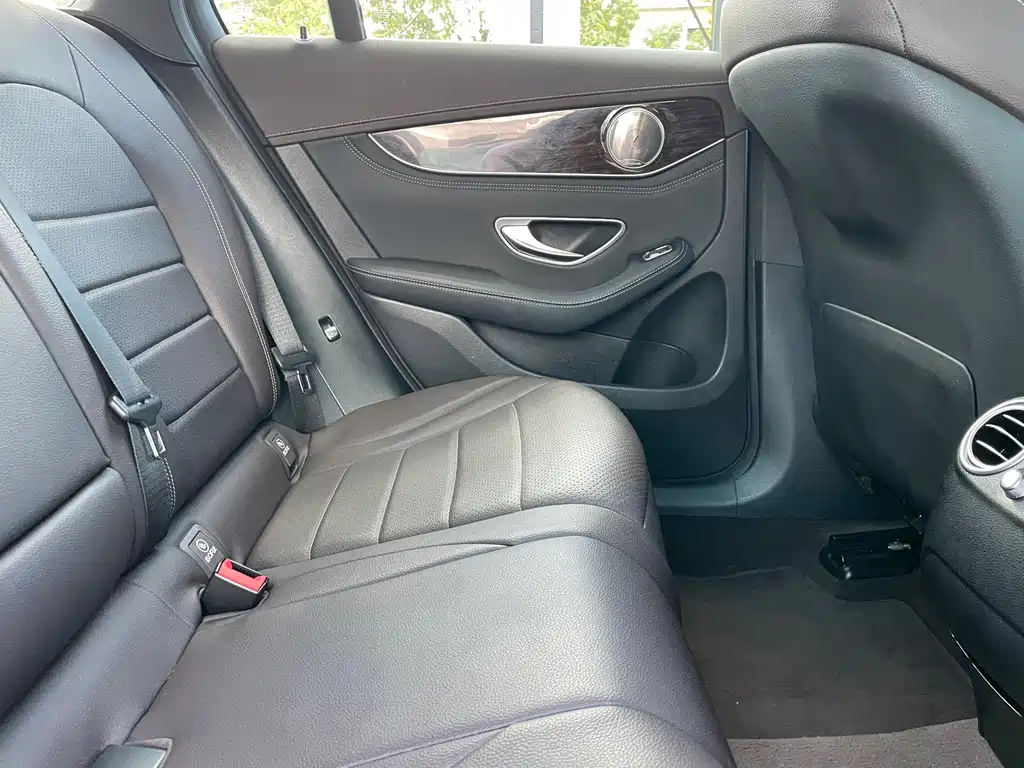 Mercedes GLC 2017 260 4MATIC luxury model купить на сайте DeffCars