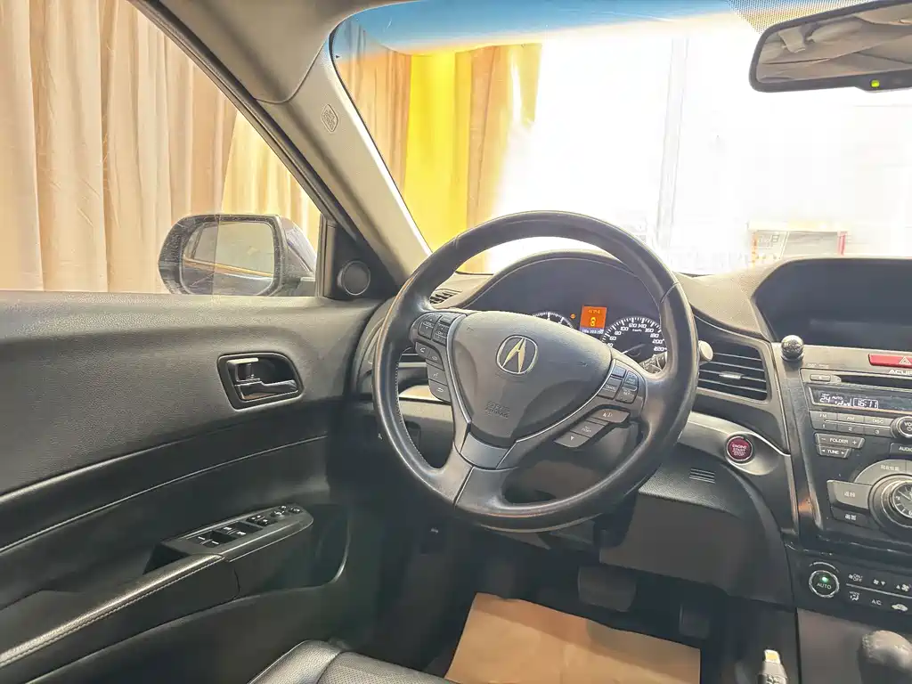 Acura ILX 2013 1.5L Hybrid купить на сайте DeffCars