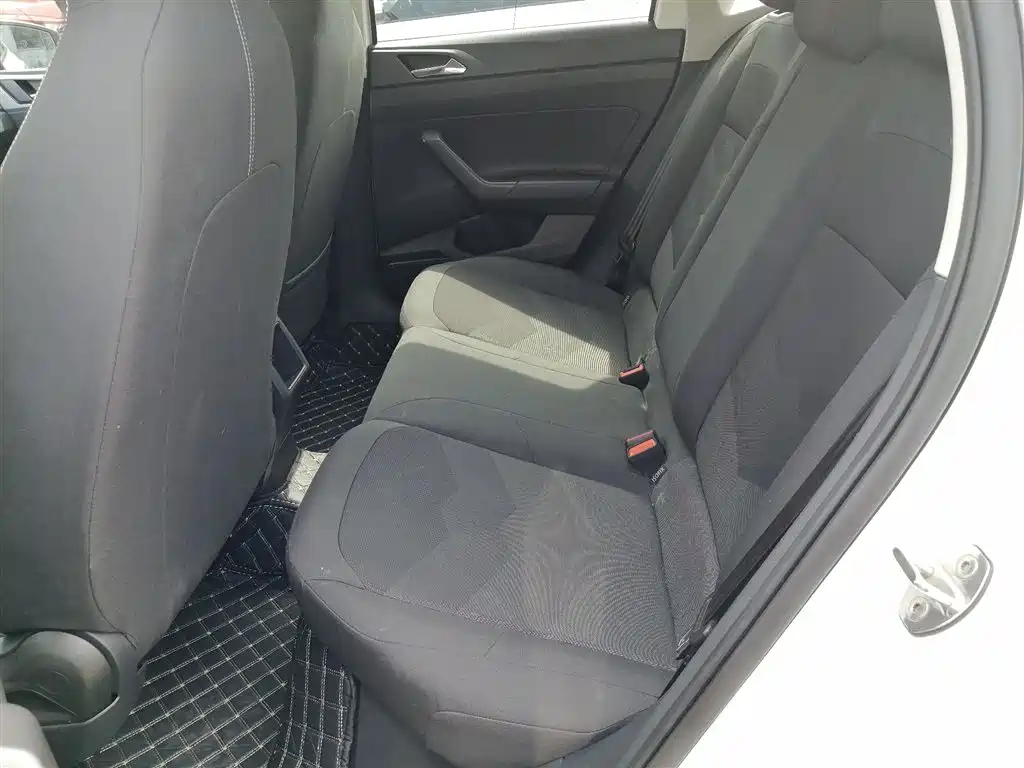 Polo 2019 Plus 1.5L Automatic Panoramic Enjoyment Edition купить на сайте DeffCars