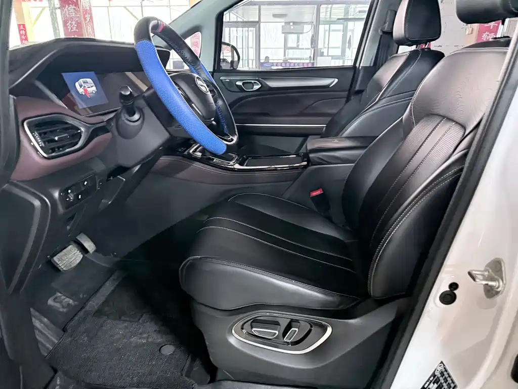Trumpchi M6 2023 PRO 270T DCT Elite Edition купить на сайте DeffCars