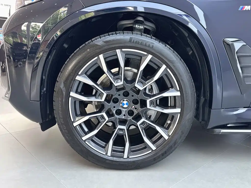 BMW X5 2023 xDrive 40Li M Sport Overnight Kit купить на сайте DeffCars