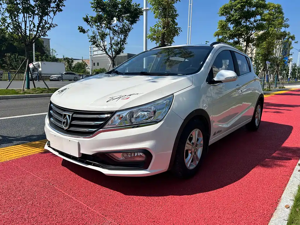Baojun 310 2016 1.2L manual luxury model купить на сайте DeffCars