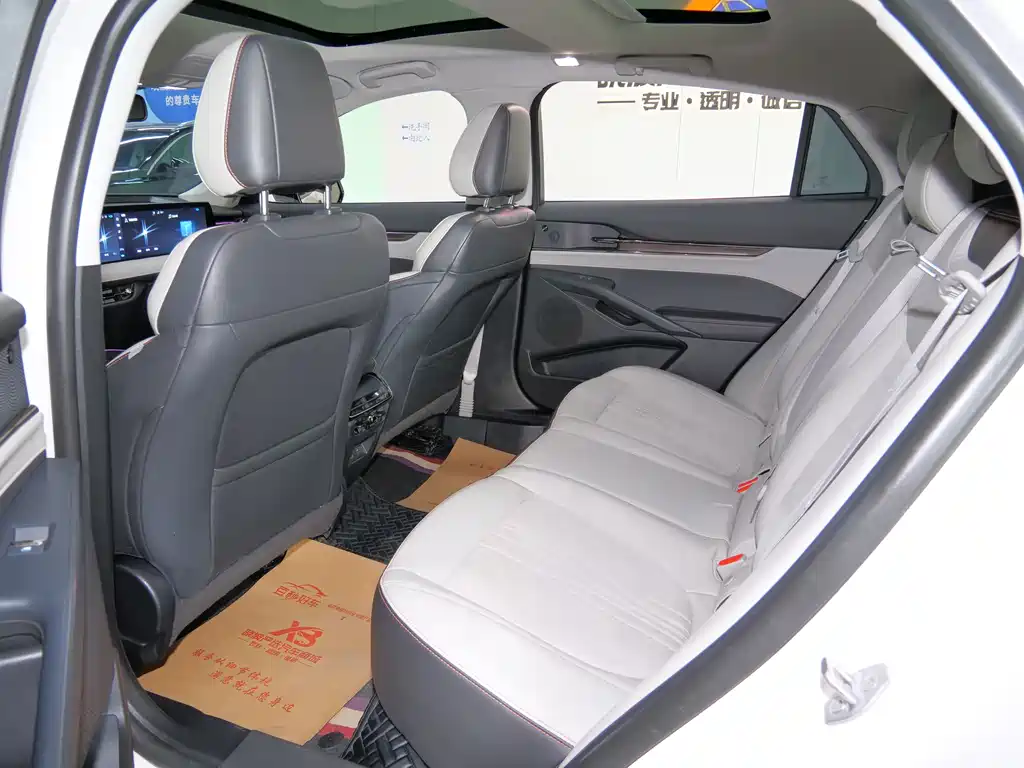 Mondeo 2023 EcoBoost 245 Extreme купить на сайте DeffCars
