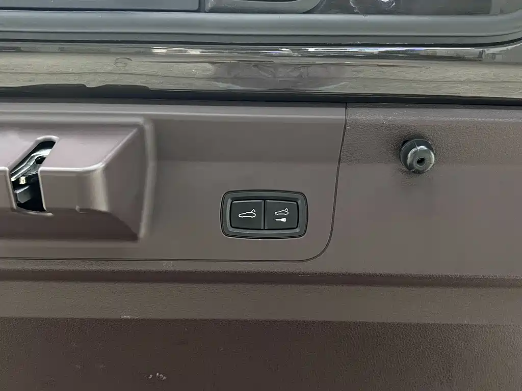 Panamera 2019 Panamera Executive Extended Edition 2.9T купить на сайте DeffCars