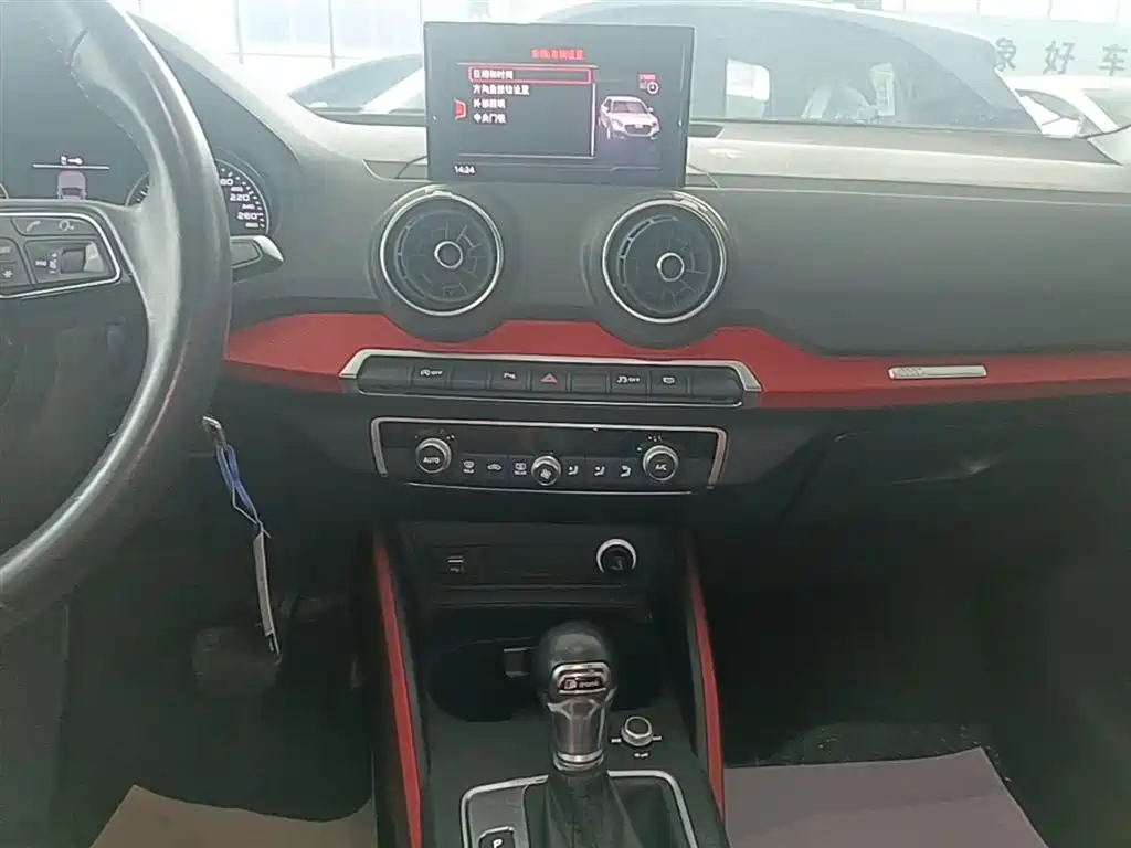 Audi Q2L 2018 35 TFSI Fashionable and Dynamic National VI купить на сайте DeffCars