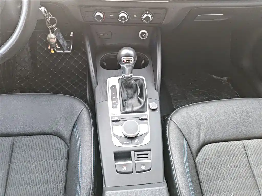 Audi A3 2018 30th anniversary model Sportback 35 TFSI fashionable model купить на сайте DeffCars
