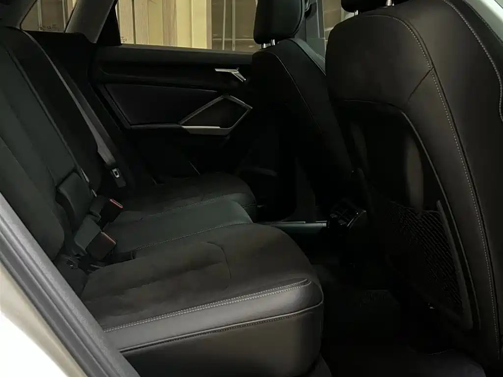 Audi Q3 2022 35 TFSI Fashionable and Dynamic купить на сайте DeffCars