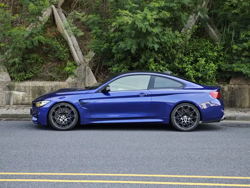 BMW M4 2018 M4 Coupe Fans Limited Edition купить на сайте DeffCars