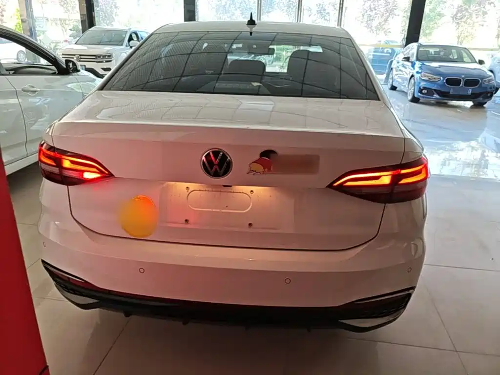 Lavida 2024 1.5L Automatic Starry Sky Five Million Edition купить на сайте DeffCars