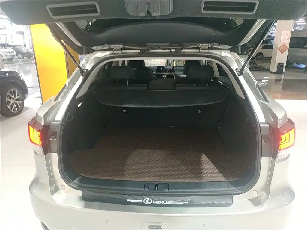 Lexus RX 2020 facelift 300 two-wheel drive elite version купить на сайте DeffCars