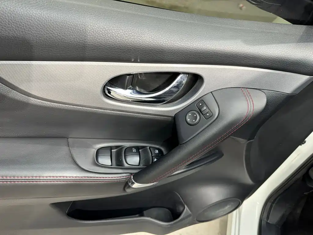 Qashqai 2021 2.0L CVT Deluxe Edition купить на сайте DeffCars