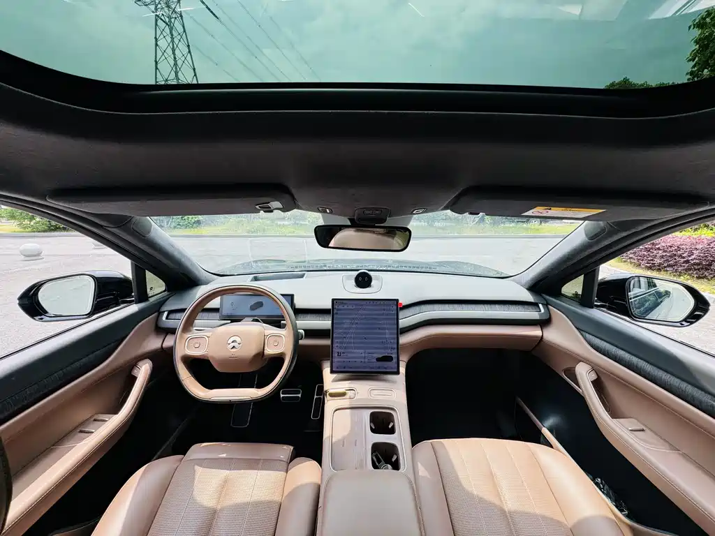 NIO ES8 2023 75kWh Executive Edition купить на сайте DeffCars