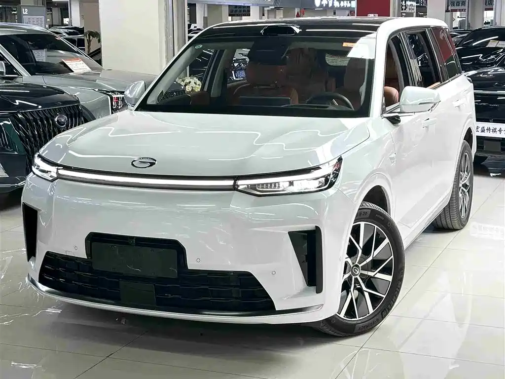 Trumpchi Yearning S9 2025 Qiankun UItra 6-seater купить на сайте DeffCars