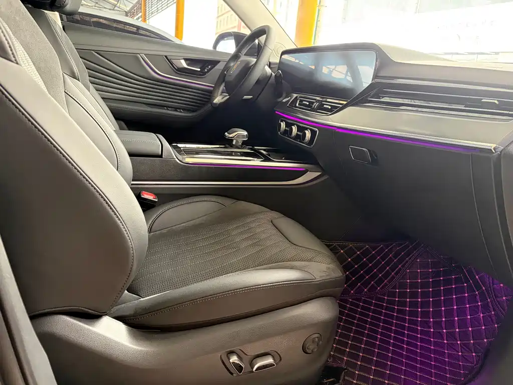 Hongqi HS5 2023 2.0T Qixiang Pro 500,000 Commemorative Edition купить на сайте DeffCars