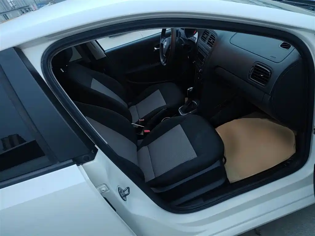 Polo 2016 1.4L automatic fashion model купить на сайте DeffCars