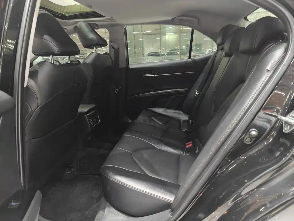 Camry 2021 2.0G Deluxe Edition купить на сайте DeffCars