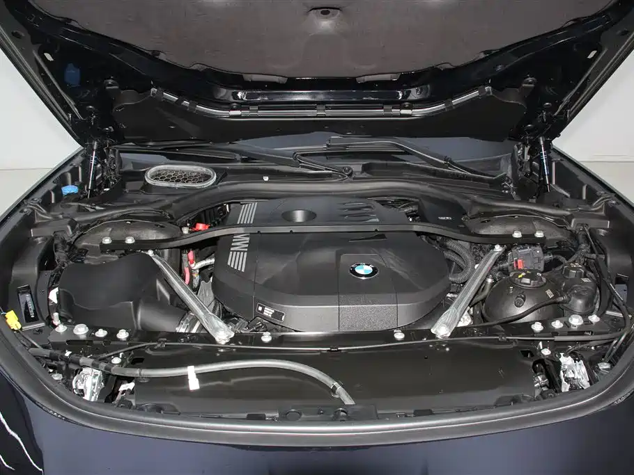 BMW 7 Series 2023 740Li Leading M Sports Package купить на сайте DeffCars