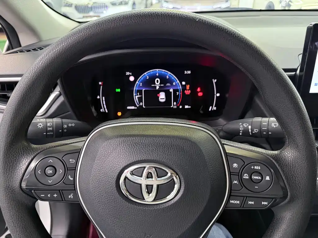Fenglanda 2023 2.0L CVT leading version купить на сайте DeffCars