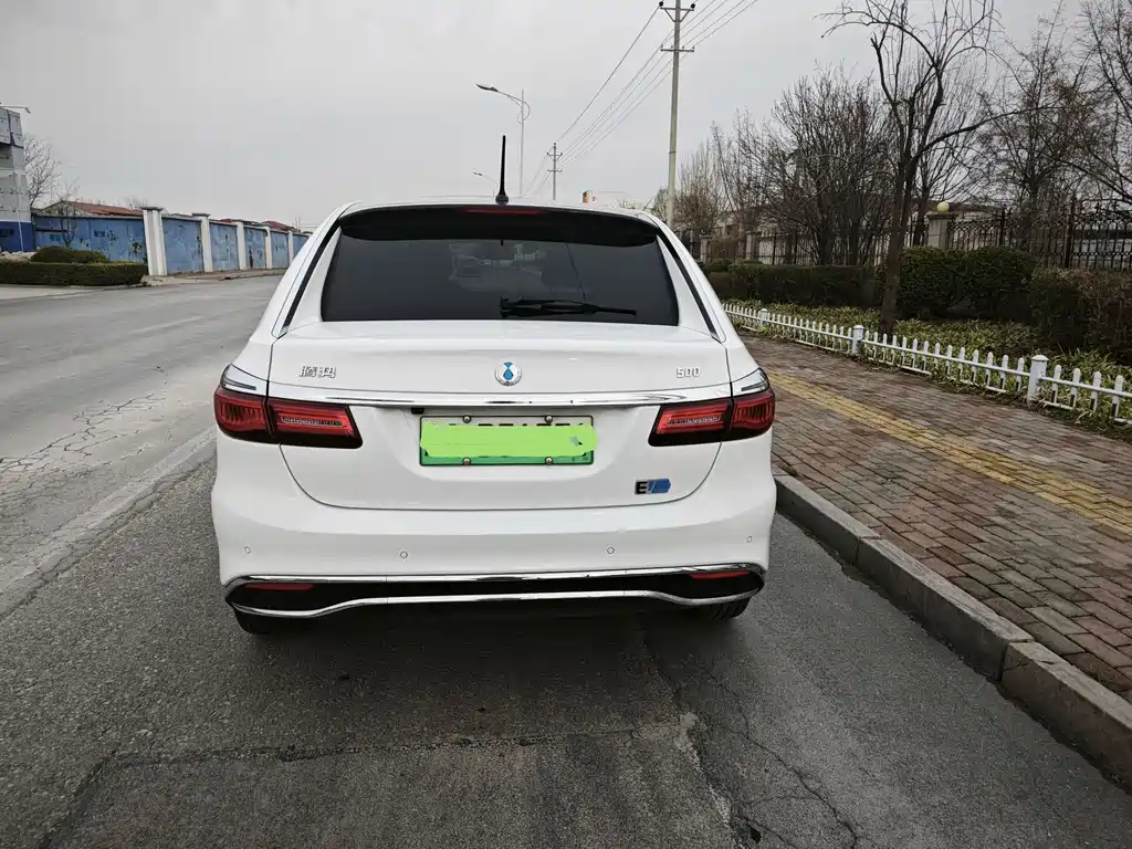 Denza 2018 500 Honor Edition купить на сайте DeffCars