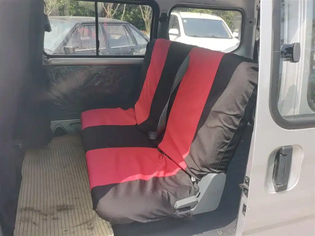 Wuling Light 2023 1.5L practical 5/7 seats купить на сайте DeffCars