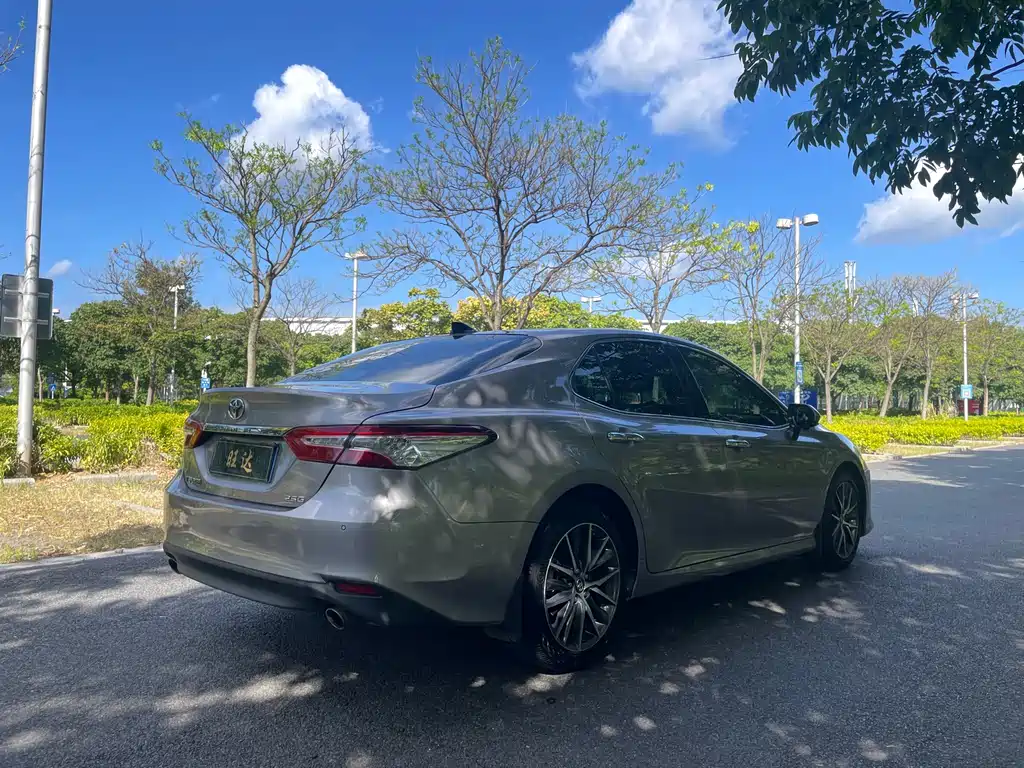 Camry 2021 2.5G Deluxe Edition купить на сайте DeffCars