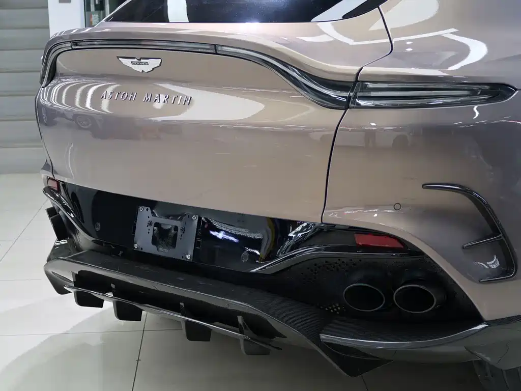 Aston Martin DBX 2020 4.0T V8 1913 first limited edition купить на сайте DeffCars