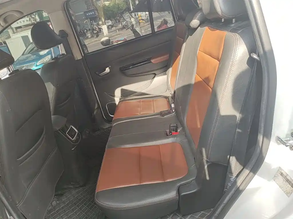 SWM X3 2020 1.5L manual super model 7 seats купить на сайте DeffCars