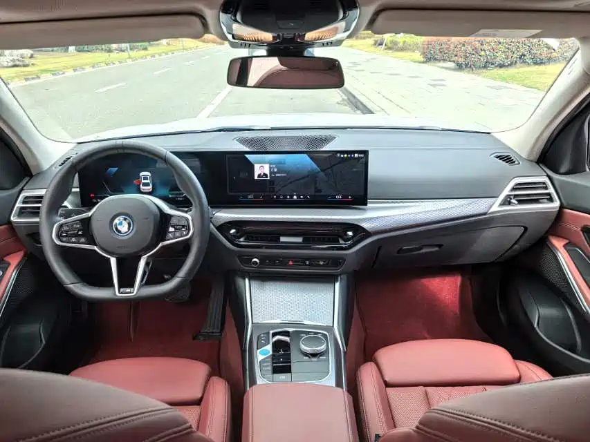 BMW i3 2025 eDrive 40L Night Package купить на сайте DeffCars