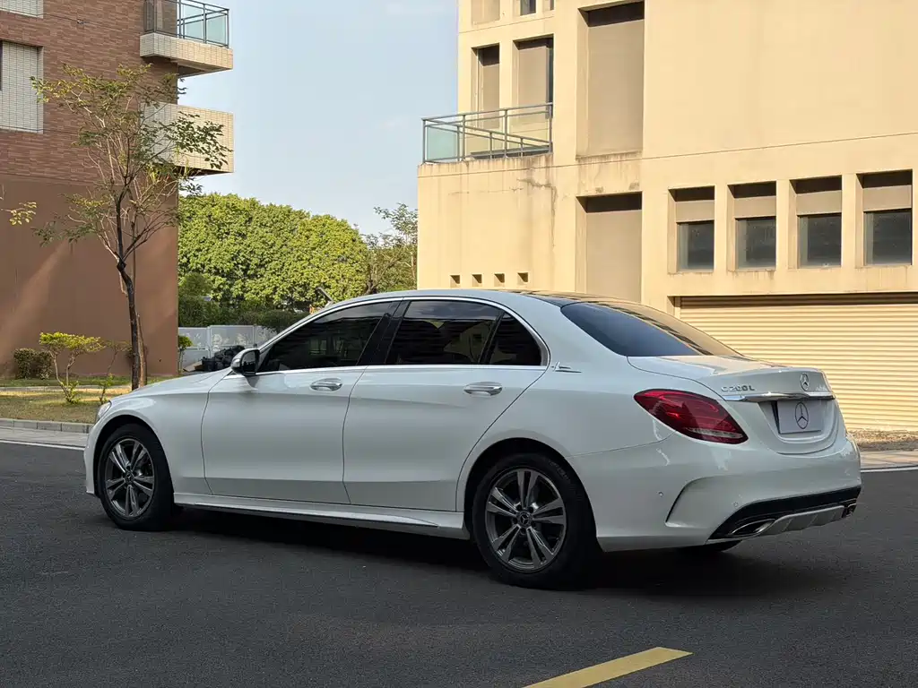 Mercedes-Benz C-Class 2017 facelift C 200 L sports version купить на сайте DeffCars