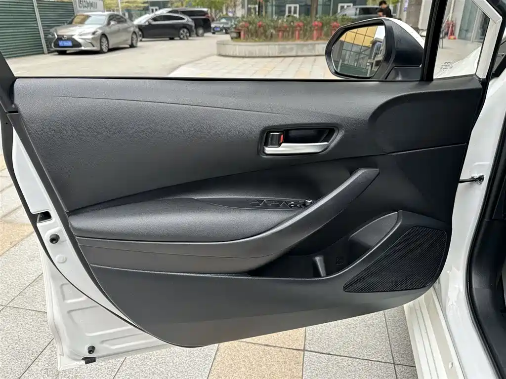 Corolla 2021 1.2T S-CVT Elite PLUS Edition купить на сайте DeffCars