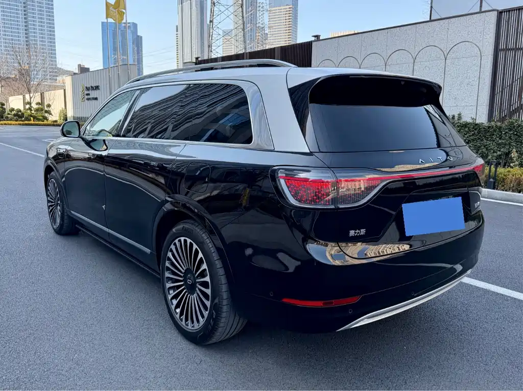Wenjie M9 2024 extended range Ultra version 52kWh 5-seater version купить на сайте DeffCars