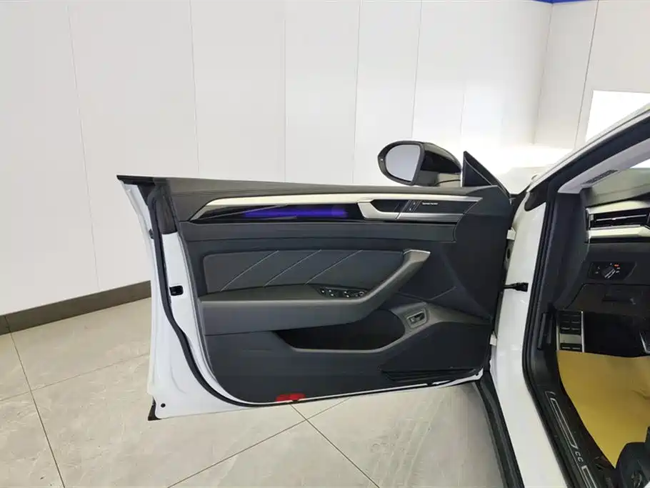 FAW-Volkswagen CC 2024 Hunting Vehicle 380TSI Hunting Heart Edition купить на сайте DeffCars