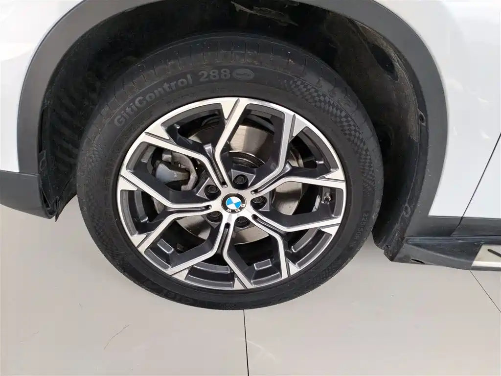 BMW X1 2021 facelift sDrive25Li leading model купить на сайте DeffCars