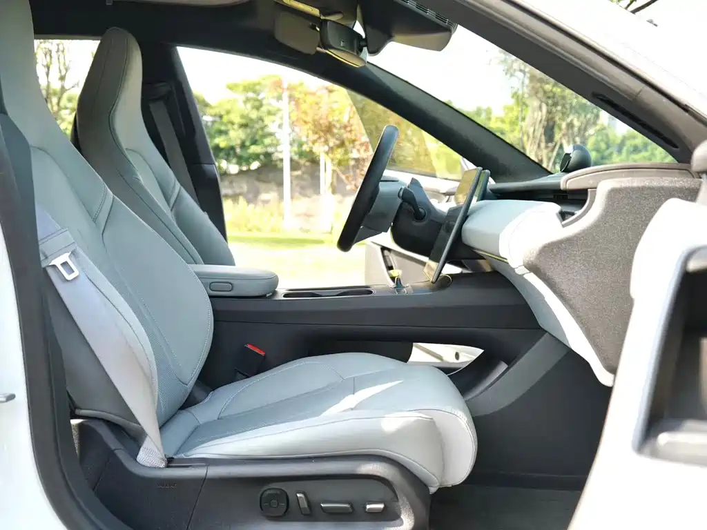 NIO ET5T 2024 75kWh Touring купить на сайте DeffCars