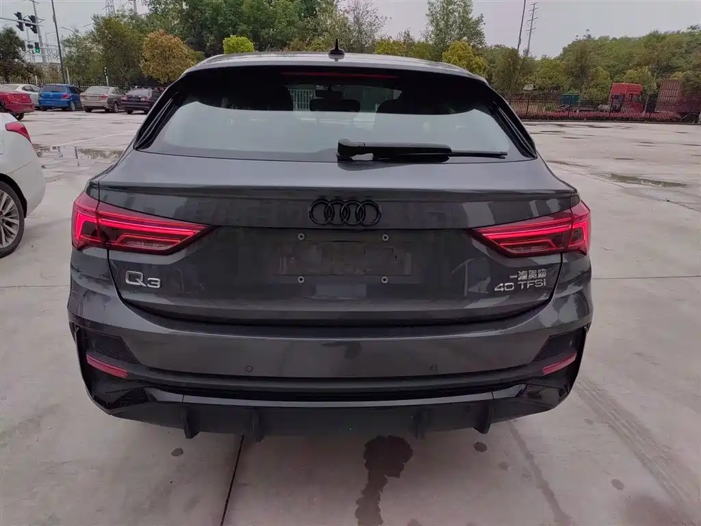 Audi Q3 Sportback 2023 40 TFSI Fashion купить на сайте DeffCars
