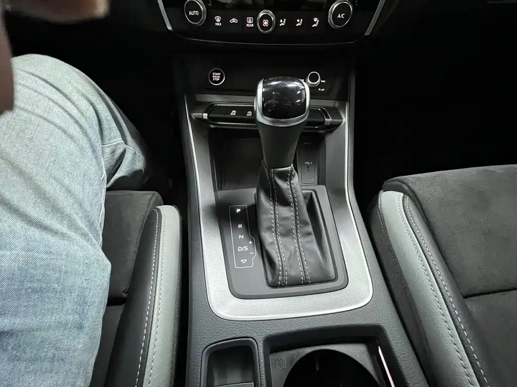 Audi Q3 2022 35 TFSI Fashionable and Dynamic купить на сайте DeffCars