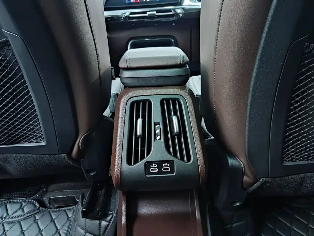 BMW X1 2023 sDrive20Li X Design Kit купить на сайте DeffCars
