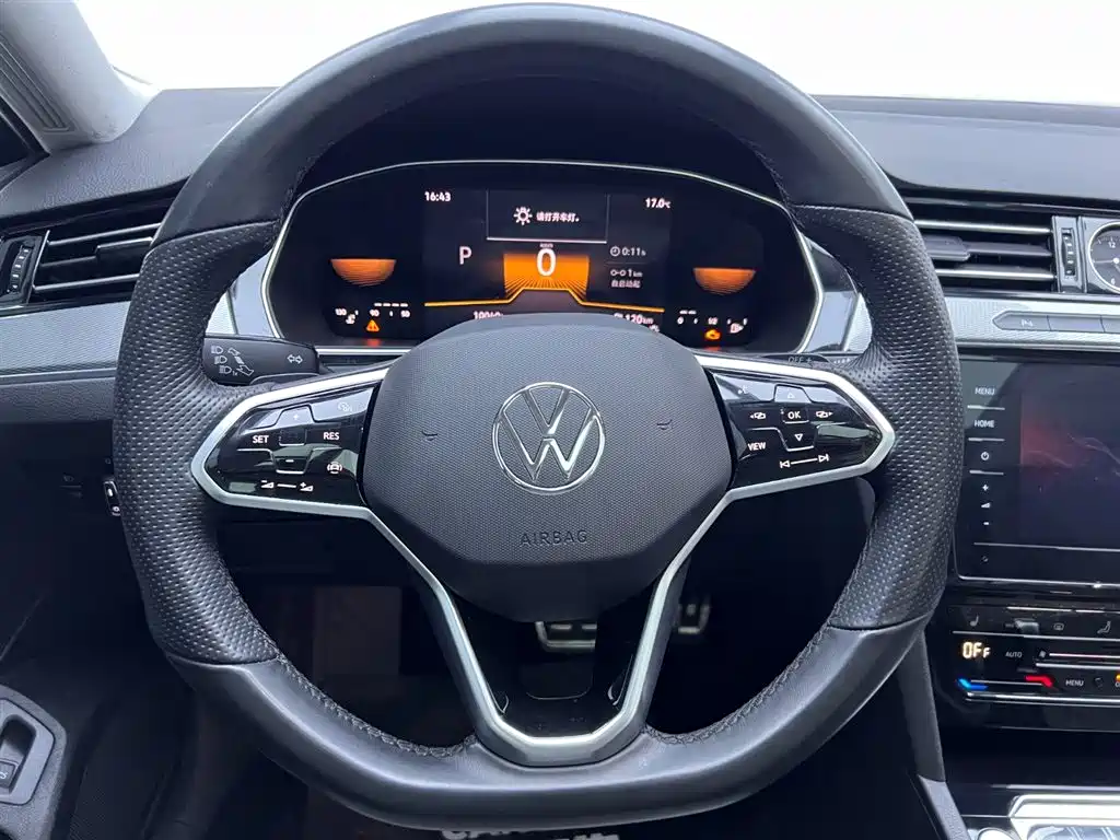 Magotan 2023 2 million commemorative edition 330TSI DSG leading model купить на сайте DeffCars