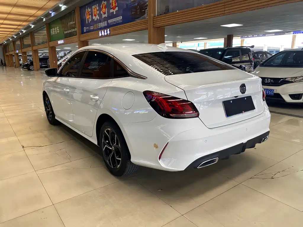 MG5 2021 180DVVT CVT Youth Deluxe Edition купить на сайте DeffCars